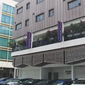https://aqueen-prestige-hotel-lavender.singapore-best-hotels.net